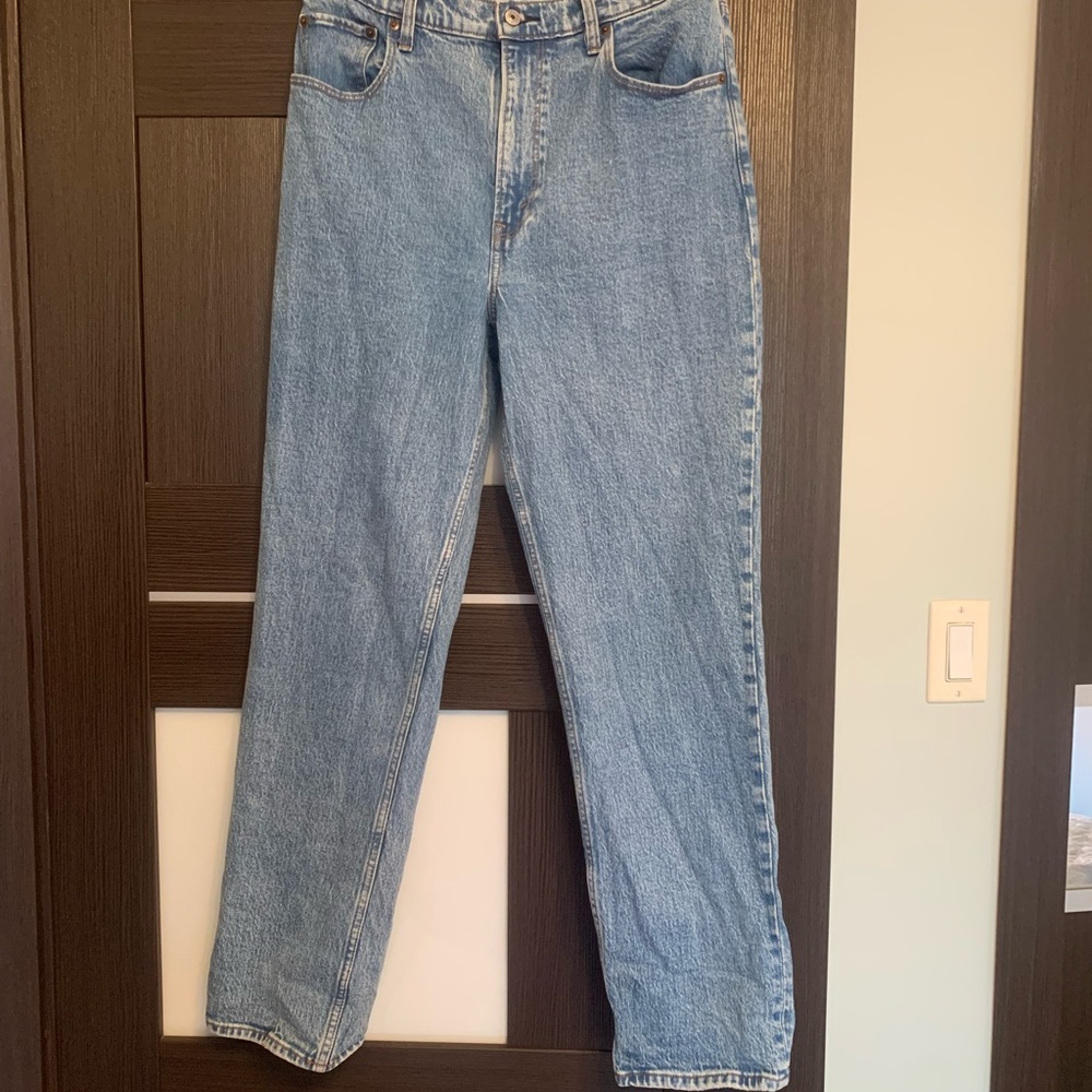Abercrombie & Fitch Ultra High Rise 90s Straight Jean